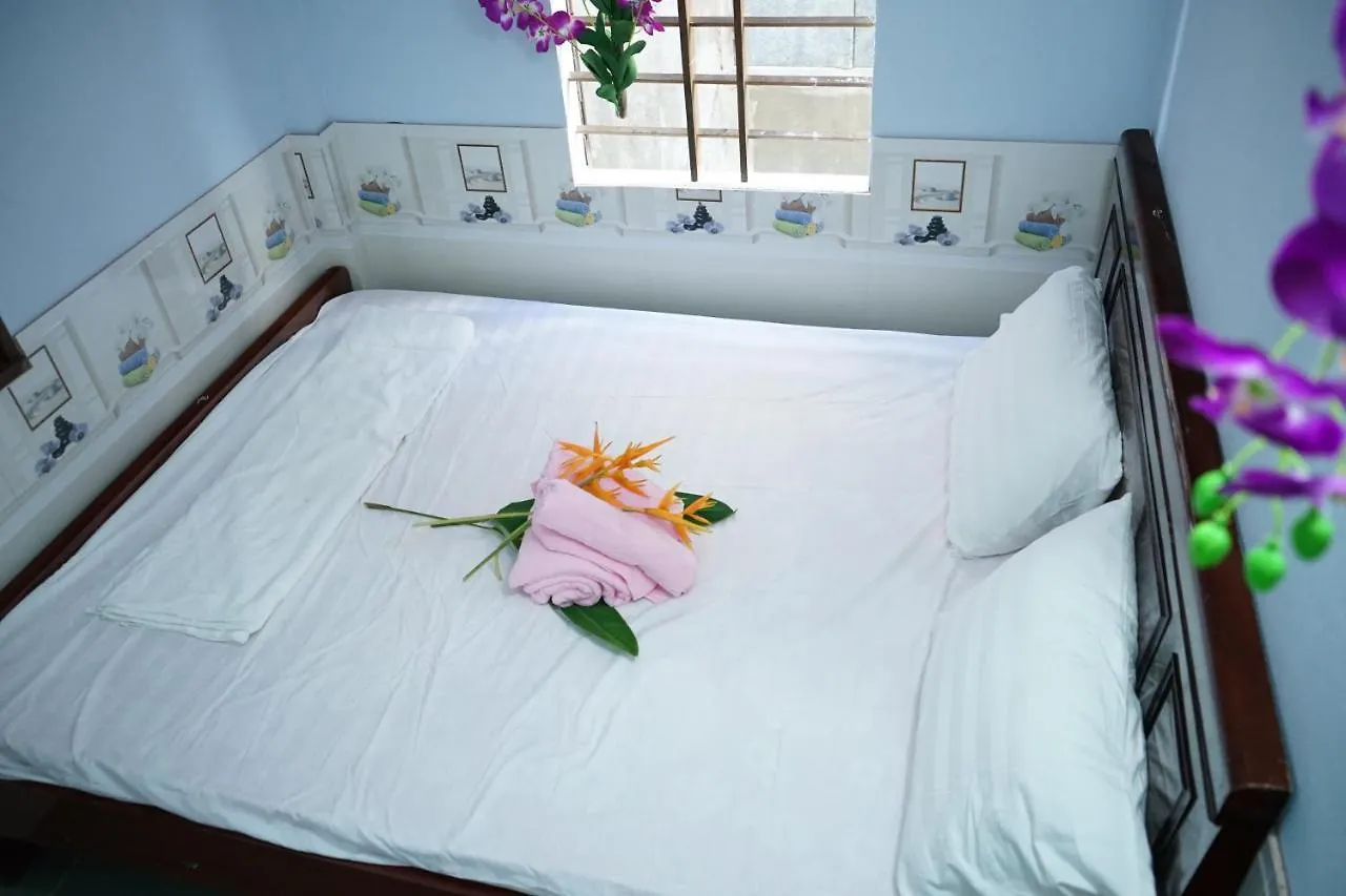 Bai Huong Homestay 호이안 0*,  베트남